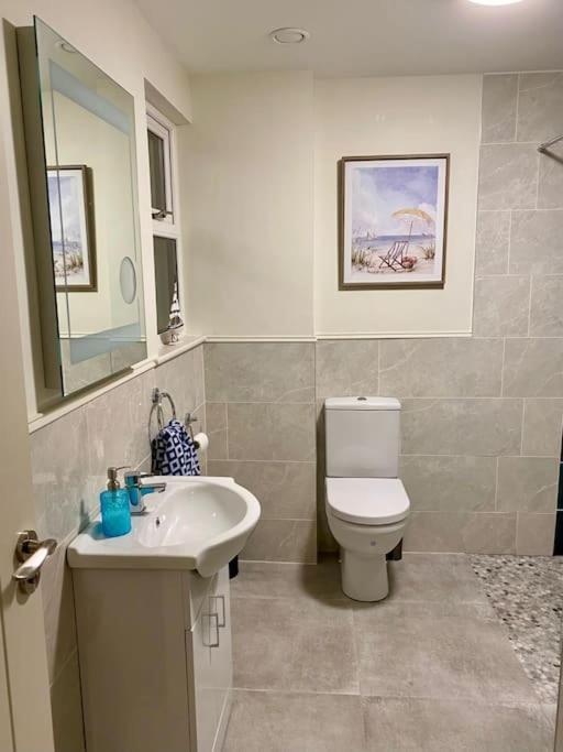 Modern Family Home キャッスルイスランド エクステリア 写真