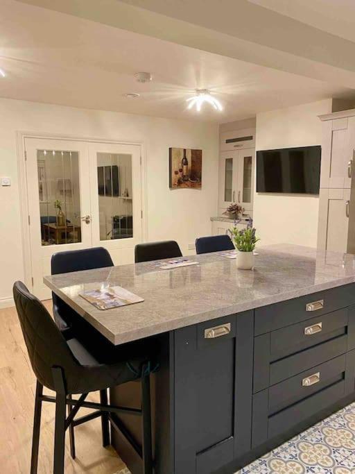 Modern Family Home キャッスルイスランド エクステリア 写真