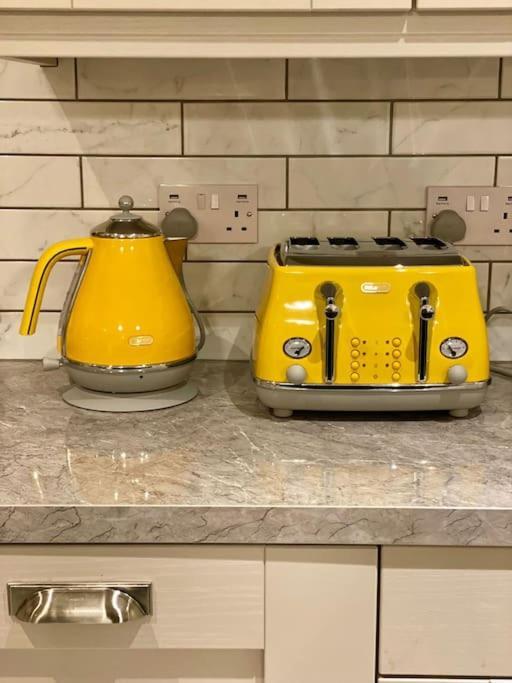 Modern Family Home キャッスルイスランド エクステリア 写真