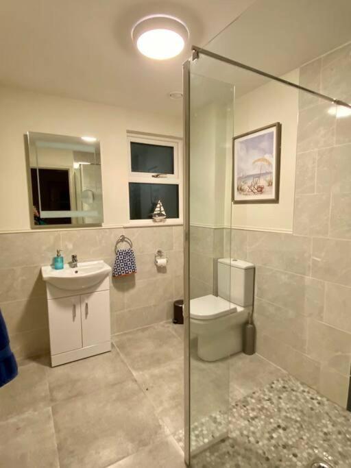 Modern Family Home キャッスルイスランド エクステリア 写真